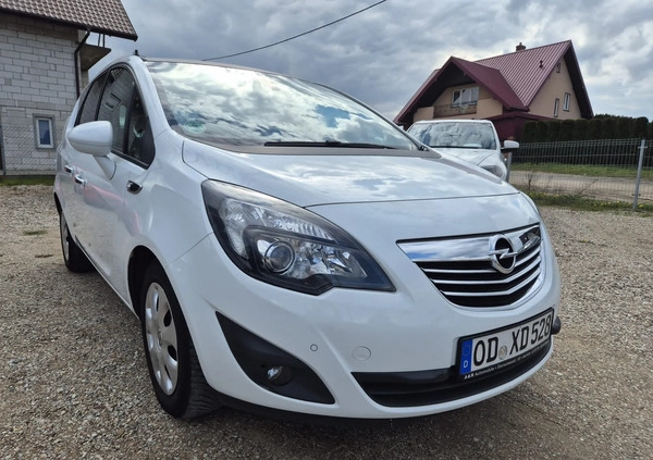 Opel Meriva cena 22900 przebieg: 169000, rok produkcji 2010 z Augustów małe 379